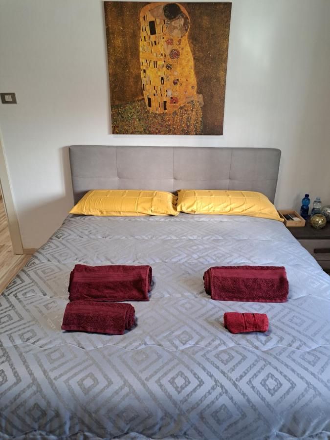 Gilda'S Room โบโลญญา ภายนอก รูปภาพ